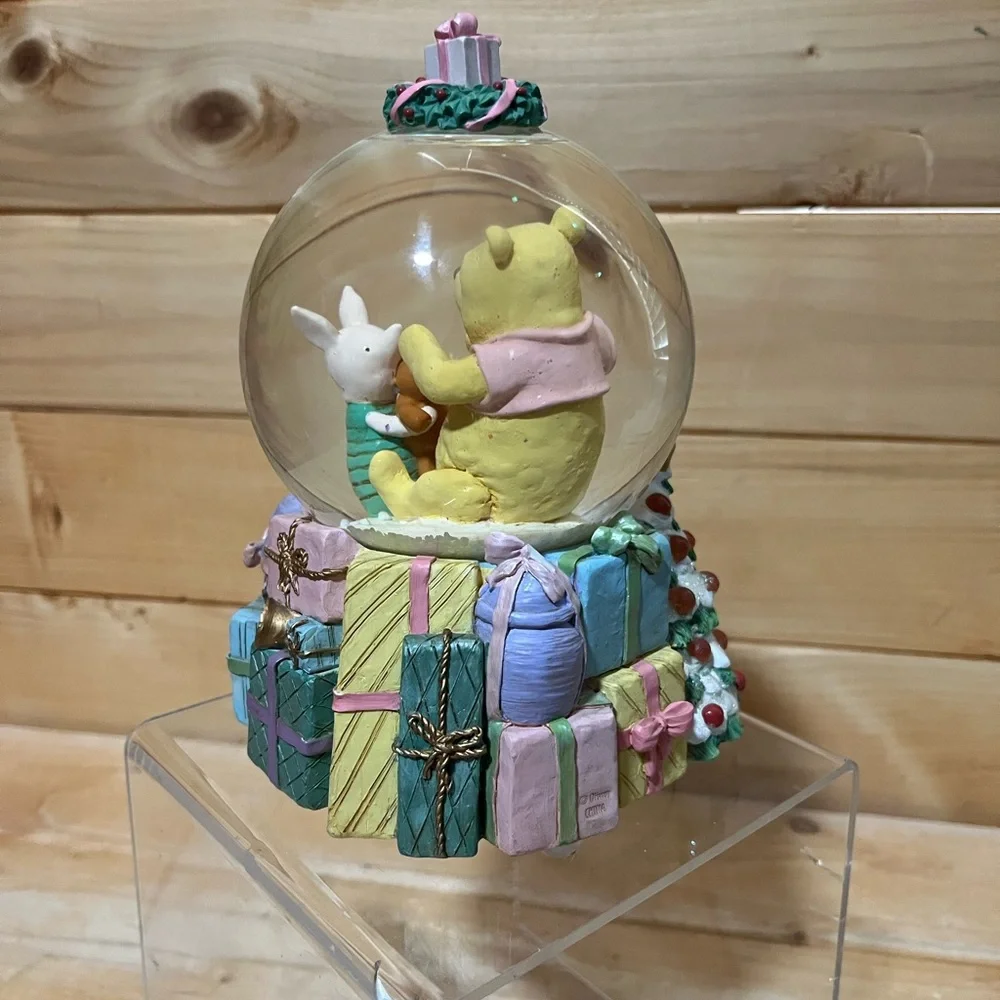 Vintage Disney Winnie the Pooh / Piglet Christmas Snowglobe - Picture 4 of 11